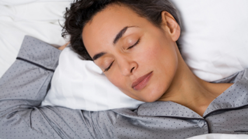 woman sleeping menopause